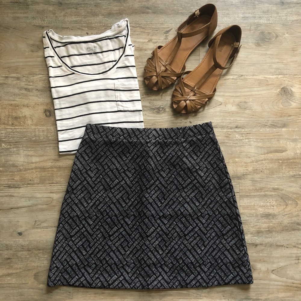 SALE ✨ NWOT H&M Skirt